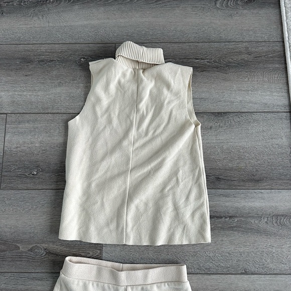 Zara Ecru Lounge Set - Size Small - Picture 5 of 9